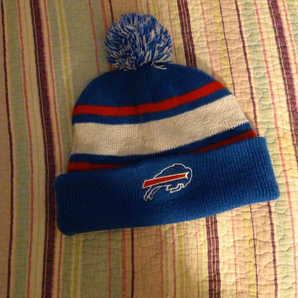Buffalo bills Budweiser winter beanie pom pom hat